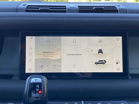 Used 2023 Land Rover Defender 110 X-Dynamic SE image 15