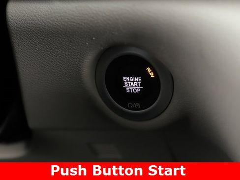 Used 2024 Chrysler Voyager LX image 23