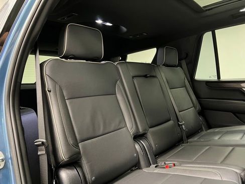 Used 2025 GMC Yukon Elevation AWD/4WD image 56