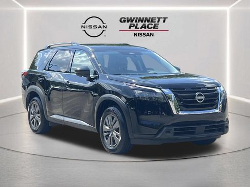 Used 2024 Nissan Pathfinder SV FWD image 28