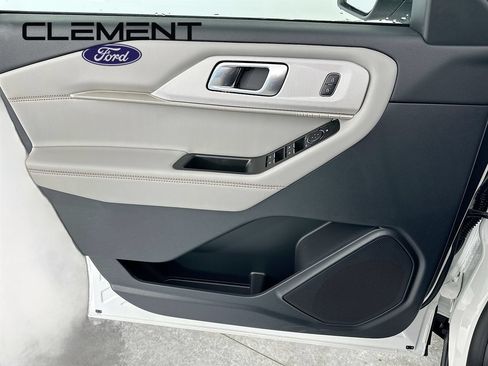 New 2026 Ford Explorer Active w/ Active Comfort Package AWD/4WD image 24