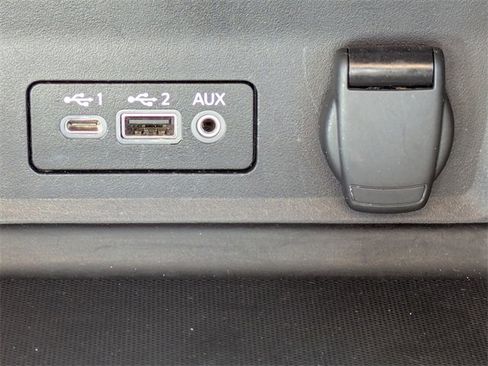 Used 2024 Nissan Sentra SV image 23