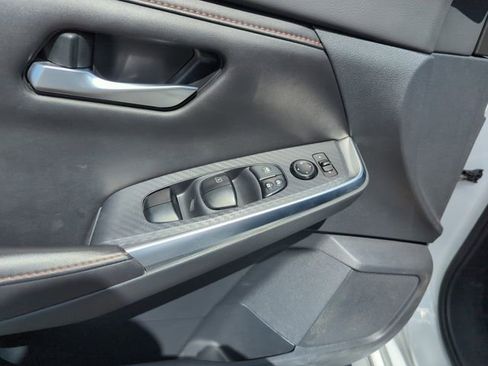 Used 2022 Nissan Sentra SR FWD image 18