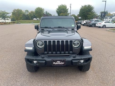Used 2019 Jeep Wrangler Unlimited Sahara w/ Quick Order Package 24M Moab image 2