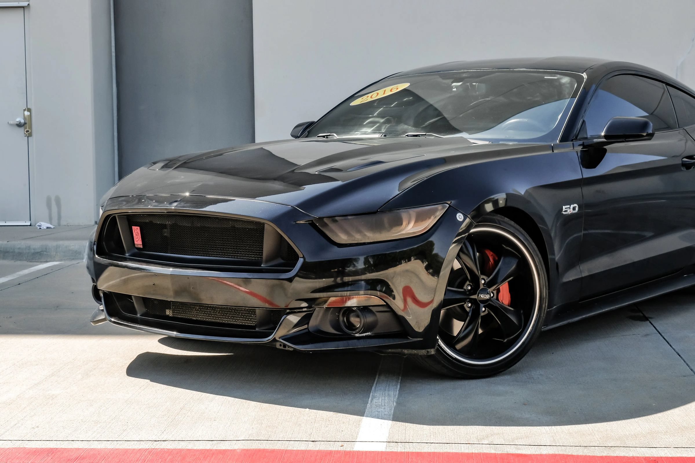 Used 2016 Ford Mustang GT RWD image 7