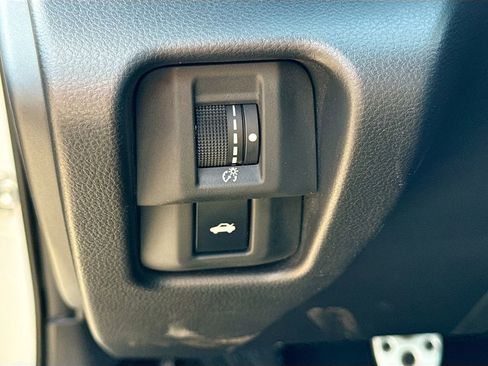 Used 2024 Toyota GR86 Premium image 10