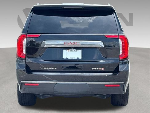 Used 2023 GMC Yukon XL AT4 w/ AT4 Premium Plus Package AWD/4WD image 19