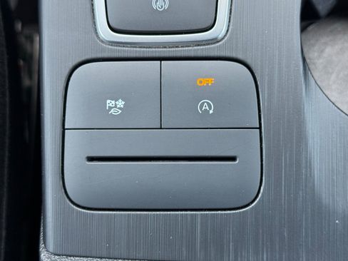 Used 2025 Ford Escape Active image 25