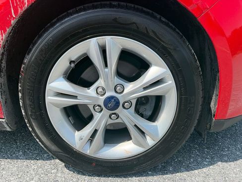 Used 2014 Ford Focus SE FWD image 26