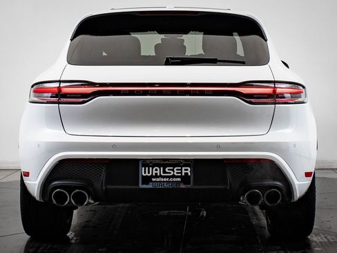 Certified 2025 Porsche Macan Turbo image 7