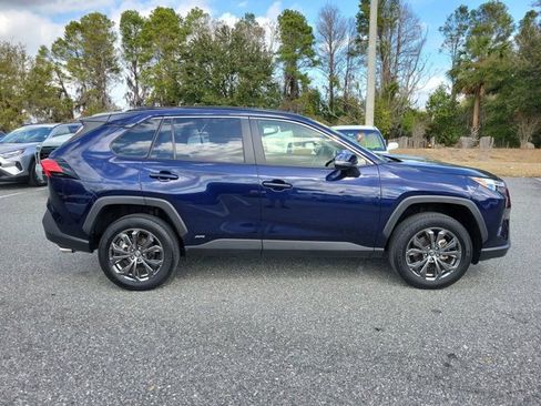 Used 2025 Toyota RAV4 XLE Premium image 9