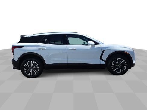 Used 2025 Chevrolet Blazer EV LT AWD/4WD image 9