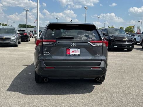 Used 2023 Toyota RAV4 LE FWD image 5