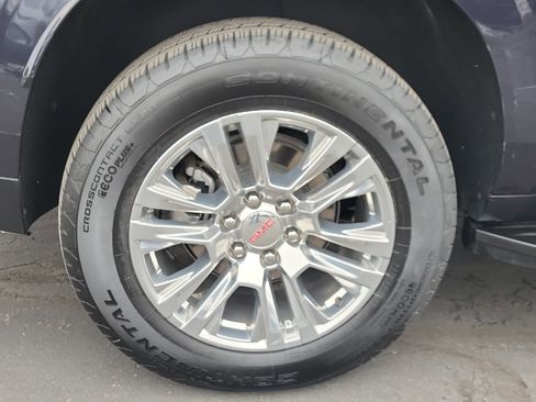 Certified 2025 GMC Yukon XL Denali image 21