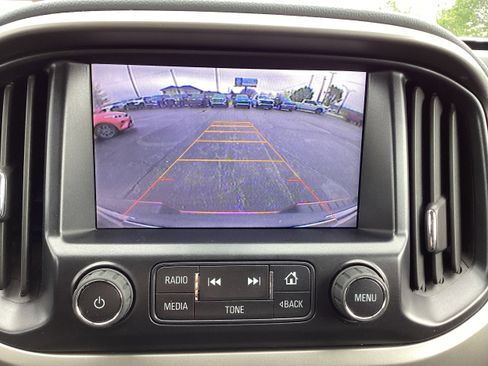 Used 2015 Chevrolet Colorado Z71 image 20