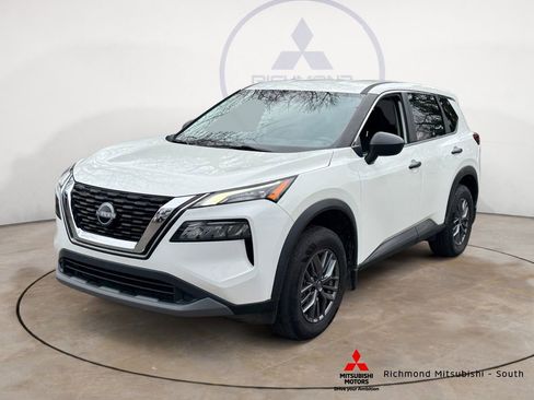 Used 2022 Nissan Rogue S image 7