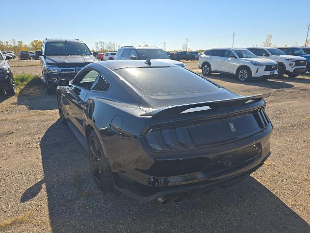 Used 2022 Ford Mustang GT RWD image 2
