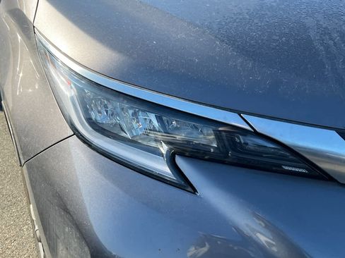 Used 2022 Toyota Sienna XSE w/ XSE Plus Package AWD/4WD image 14
