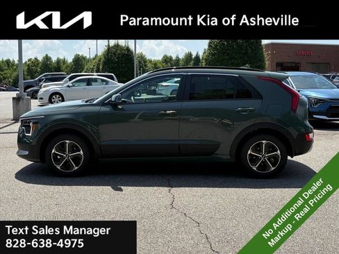 New 2026 Kia Niro EX FWD image 3