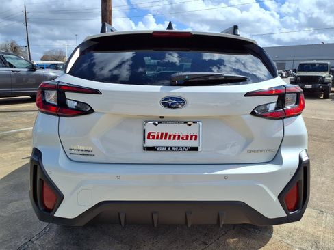 Certified 2025 Subaru Crosstrek 2.5i Limited w/ Crosstrek Mirror Package image 23