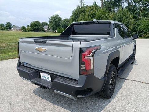 New 2025 Chevrolet Silverado EV LT image 7