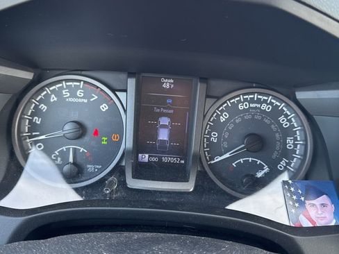 Used 2017 Toyota Tacoma TRD Pro image 9