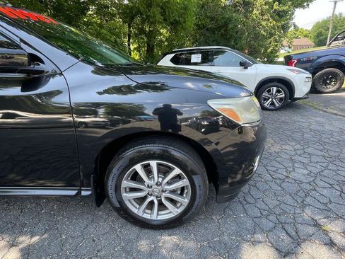 Used 2015 Nissan Pathfinder SV AWD/4WD image 11