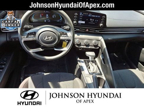 Certified 2024 Hyundai Elantra SE FWD image 27