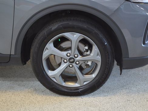 Used 2025 Ford Escape ST-Line Select AWD/4WD image 9