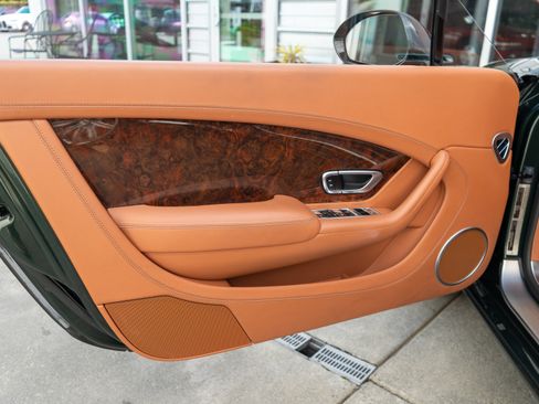 Used 2018 Bentley Continental GT AWD/4WD image 12