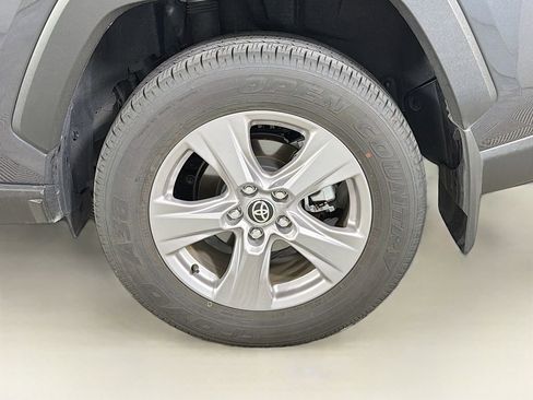 Used 2025 Toyota RAV4 XLE w/ Weather Package AWD/4WD image 28