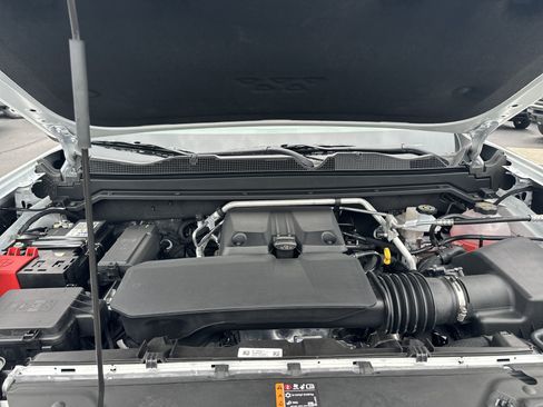 New 2025 GMC Canyon AT4 w/ LPO, Off Road Lift Package image 10