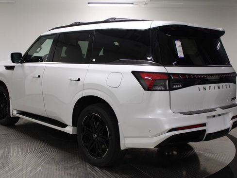New 2026 INFINITI QX80 4WD image 3