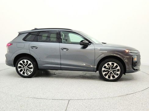New 2026 Audi Q3 quattro 2.0T AWD/4WD image 4
