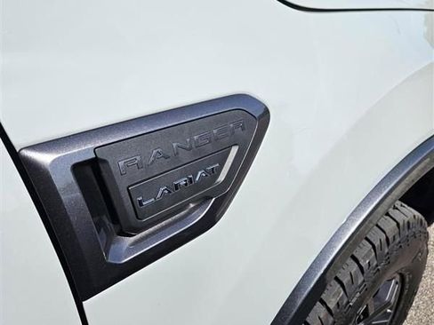 Used 2022 Ford Ranger Lariat w/ Tremor Off-Road Package AWD/4WD image 3