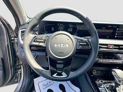 New 2026 Kia Seltos S FWD image 11