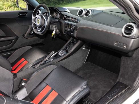 Used 2021 Lotus Evora RWD image 52