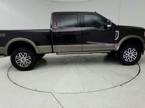 Used 2019 Ford F250 King Ranch w/ King Ranch Ultimate Package AWD/4WD image 9