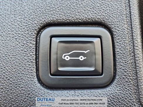 Used 2021 GMC Terrain SLE w/ Driver Convenience Package image 9