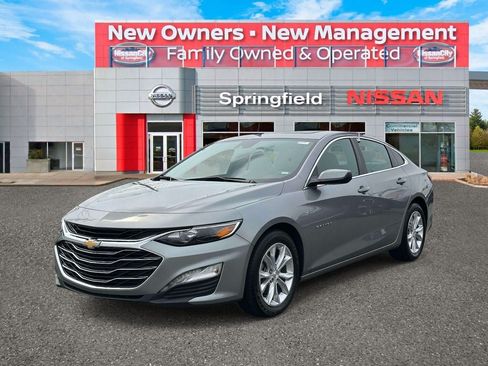 Used 2024 Chevrolet Malibu LT FWD image 2