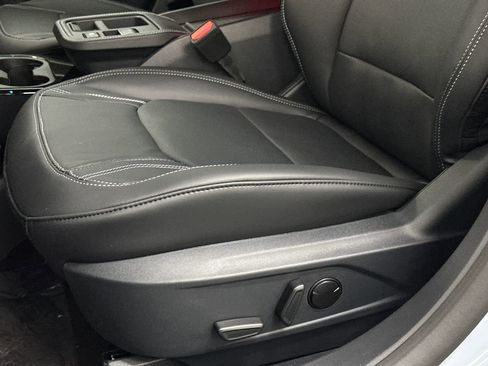 New 2025 Ford Mustang Mach-E Premium AWD/4WD image 18