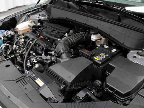 Used 2024 Hyundai Kona Limited FWD image 17