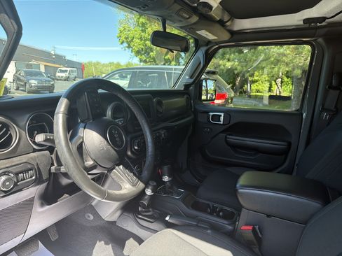 Certified 2021 Jeep Wrangler Sport AWD/4WD image 12