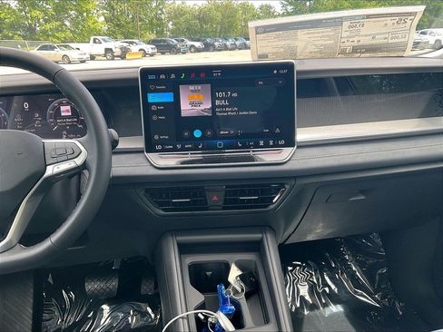 New 2026 Volkswagen Tiguan SE AWD/4WD image 12