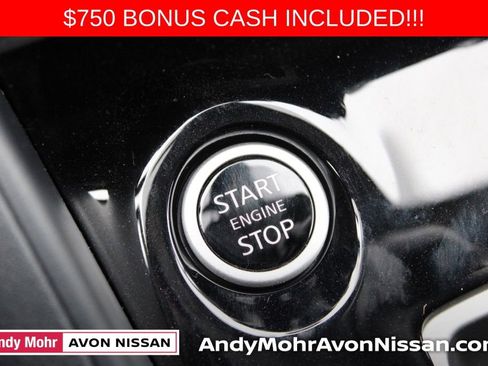 New 2025 Nissan Versa SV image 18