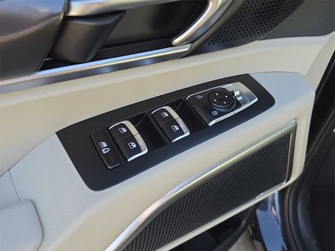 New 2025 Kia Telluride S image 19