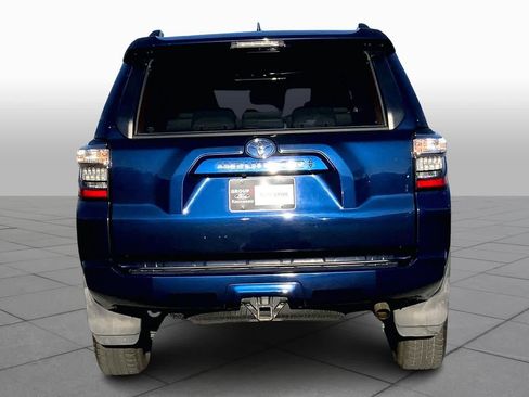 Used 2022 Toyota 4Runner SR5 Premium w/ Moonroof Package image 7