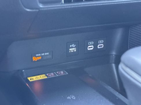 Used 2025 Toyota Camry SE FWD image 24