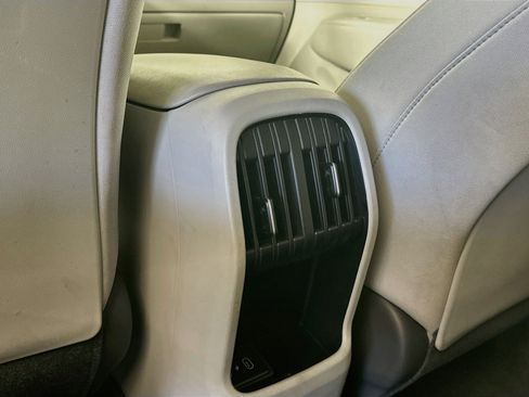 Used 2025 Hyundai Kona SEL FWD image 27