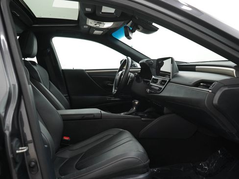 Used 2024 Lexus ES 300h F Sport w/ Accessory Package (Z2) FWD image 12